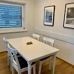 Oliver, Axams Apartman