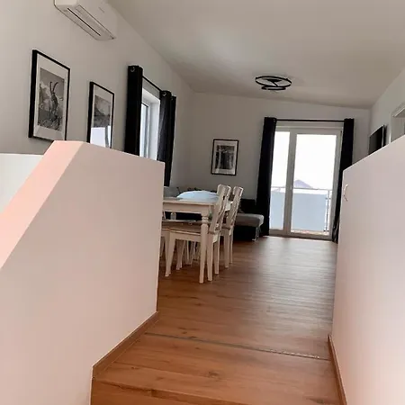 Oliver, Axams Appartement *