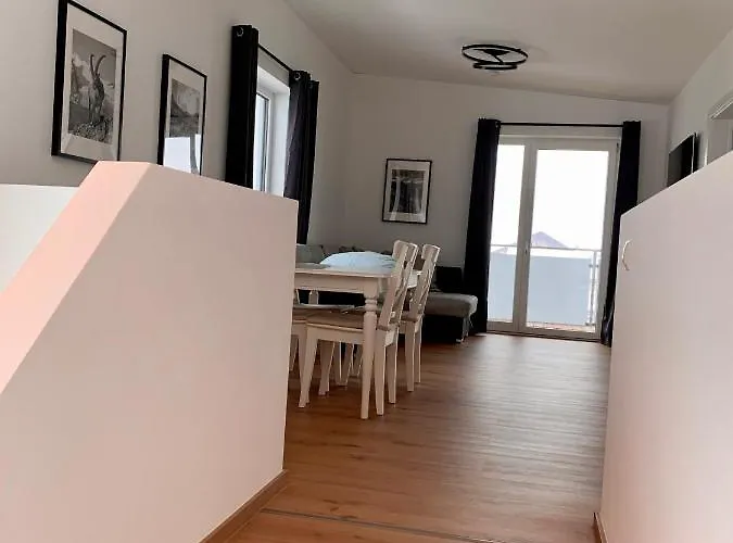 Oliver, Axams Apartment *