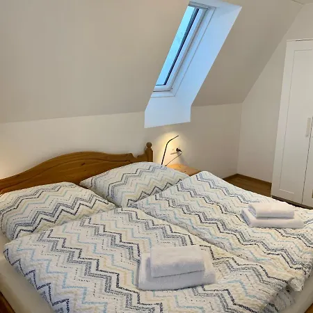 Oliver, Axams Apartman *